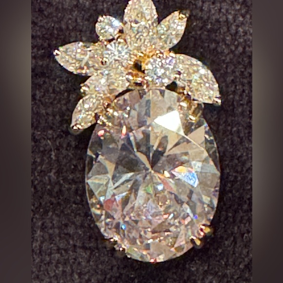 NWOT Lovely 18k Gold Filled Chain w/Faux Crystal & Diamond Pendant/13.5” long - Picture 3 of 9